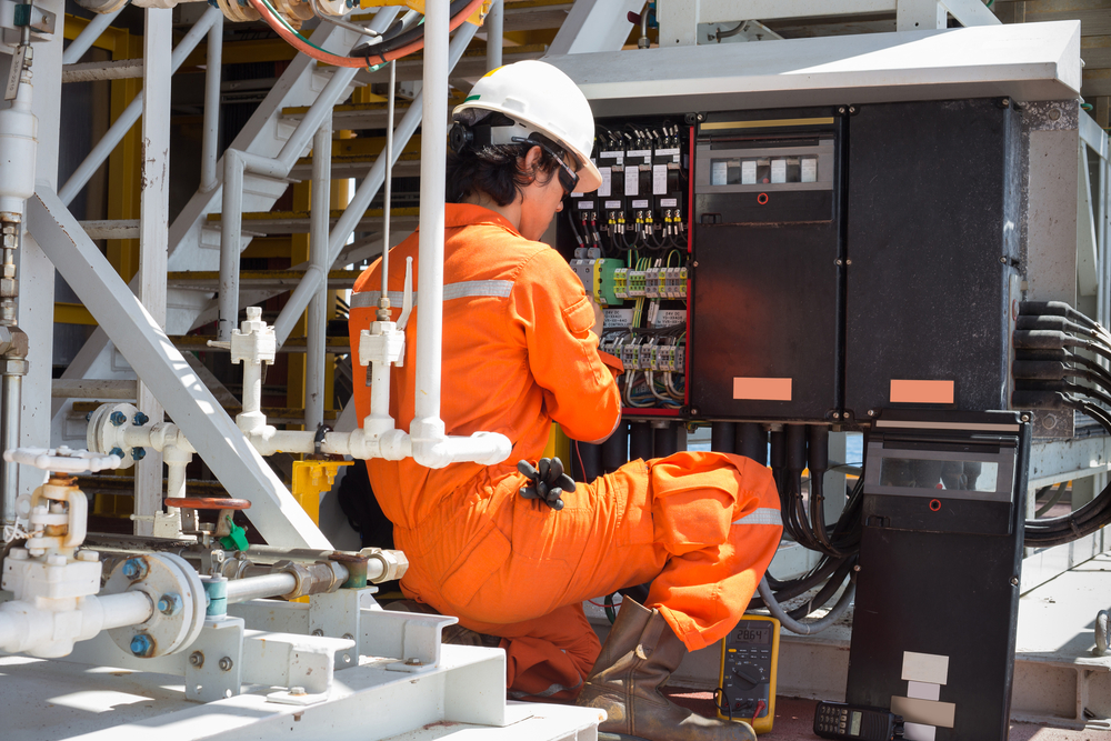 Photo-services-high voltage electrical installation